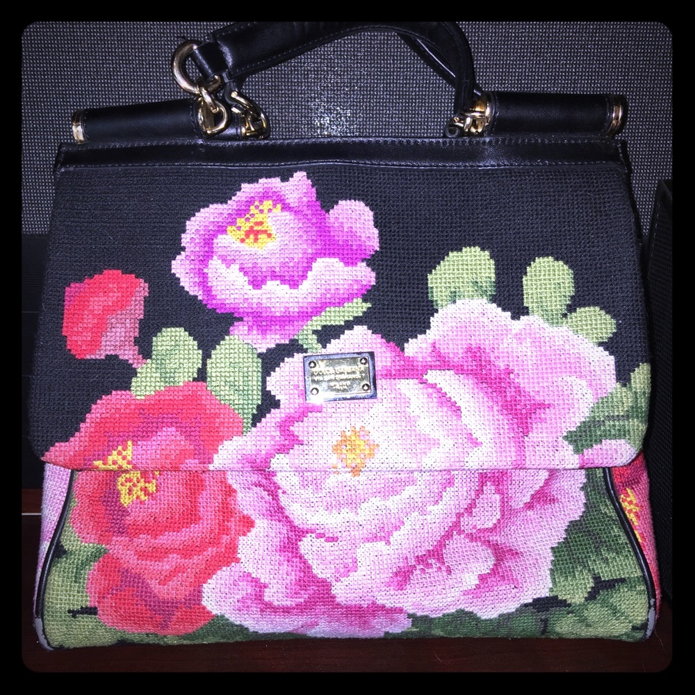 Embroidered Hand Bag